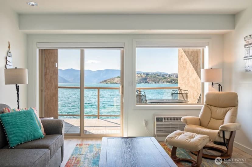 Property photo for 322 W Woodin Avenue #526, Chelan