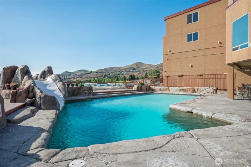Property photo for 322 W Woodin Avenue #526, Chelan photo 21