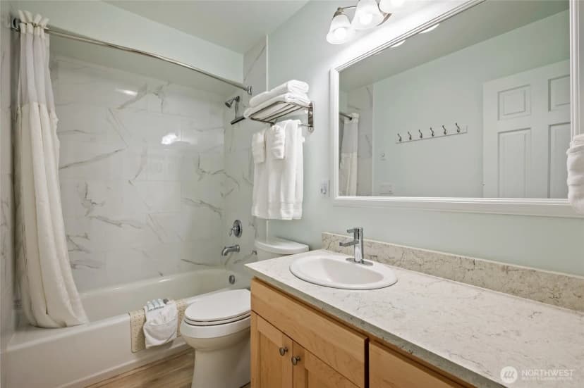 Property photo for 322 W Woodin Avenue #526, Chelan photo 6