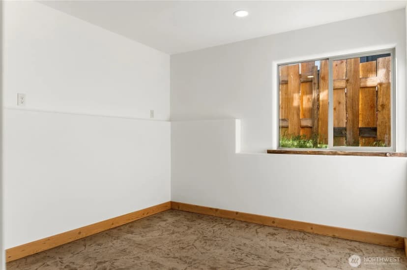 Property photo for 906 Lince Avenue, Winthrop photo 31