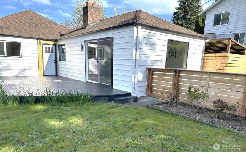 Property photo for 1406 Shattuck Avenue S, Renton photo 24