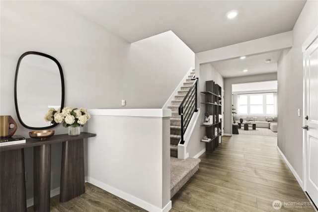 Property photo for 23735 Se 49th Street, Issaquah photo 2