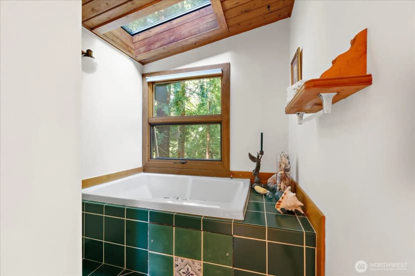 Property photo for 6418 E Mercer Way, Mercer Island photo 31
