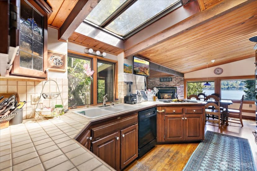 Property photo for 6418 E Mercer Way, Mercer Island photo 16
