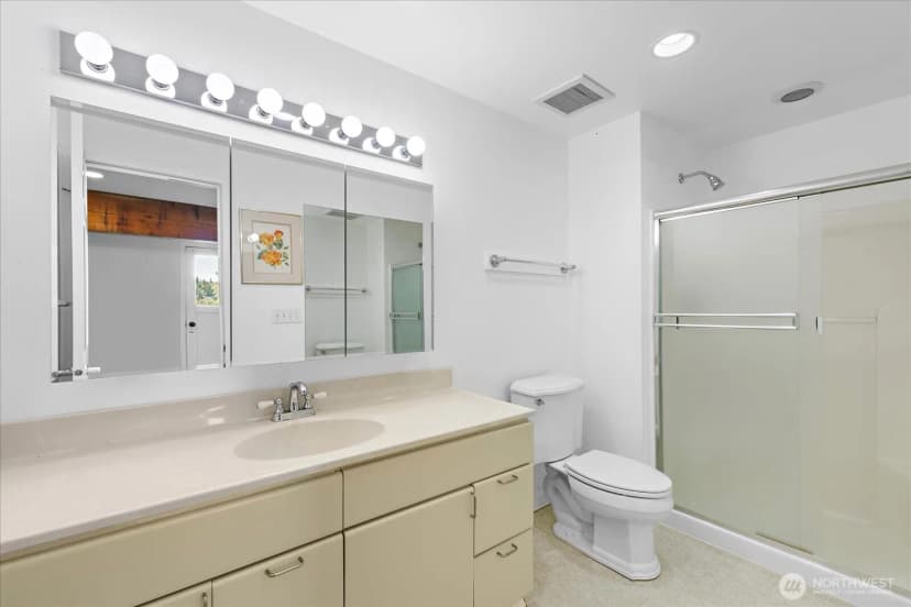Property photo for 6418 E Mercer Way, Mercer Island photo 38