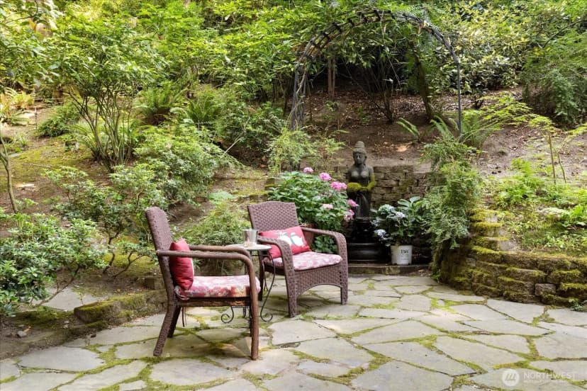 Property photo for 6418 E Mercer Way, Mercer Island photo 8