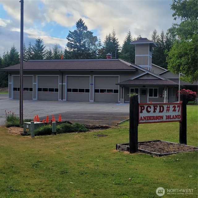 Property photo for 8922 129th Avenue Ct, Anderson Island photo 3