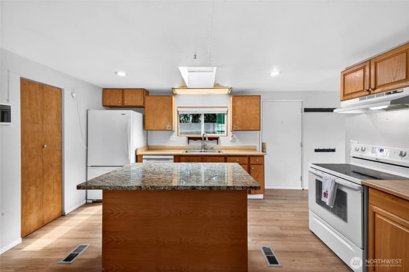 Property photo for 22222 133rd Street E, Bonney Lake photo 11