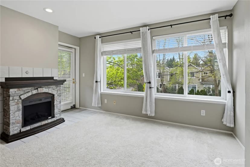 Property photo for 18210 73rd Avenue Ne #201, Kenmore photo 8
