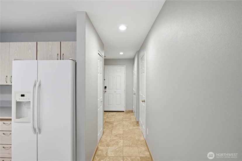 Property photo for 18210 73rd Avenue Ne #201, Kenmore photo 22