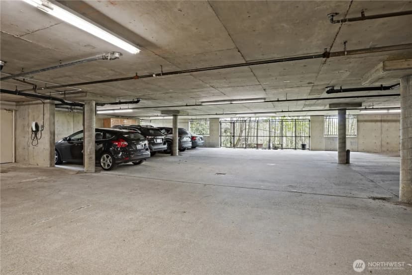 Property photo for 18210 73rd Avenue Ne #201, Kenmore photo 26