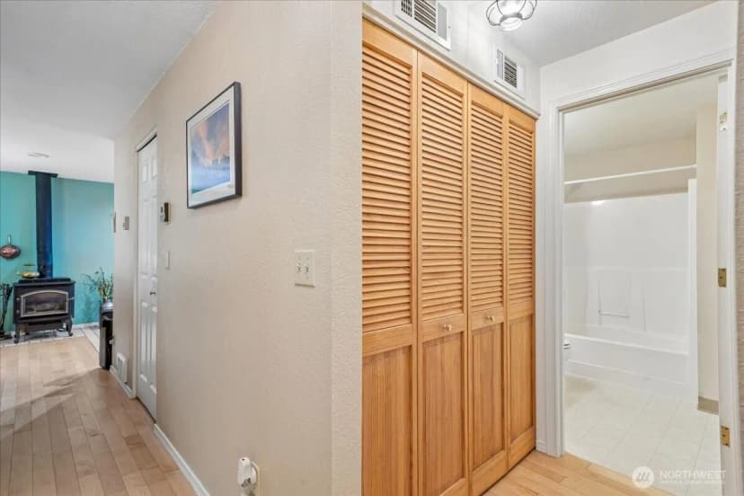 Property photo for 11222 Country Club Place, Anderson Island photo 29