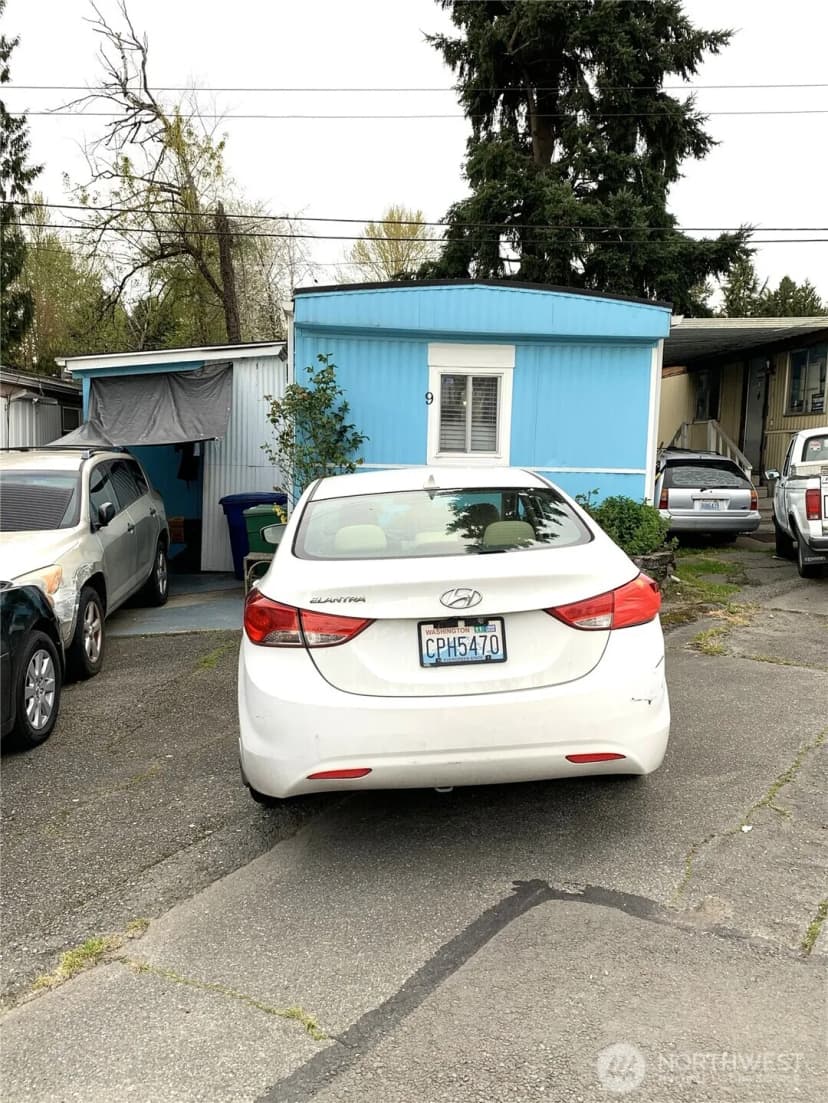 Property photo for 13000 Martin Luther King Jr Way S #9, Seattle photo 2