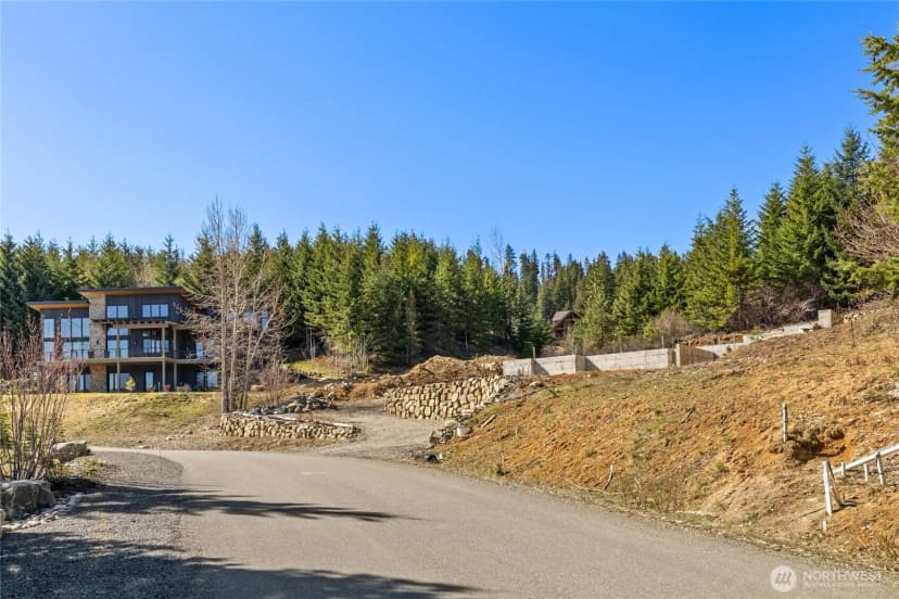 Property photo for 320 Tired Creek Lane, Cle Elum photo 3
