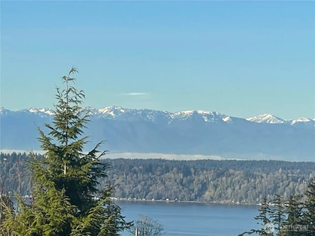 Property photo for 4611 76th Street Sw, Mukilteo photo 3