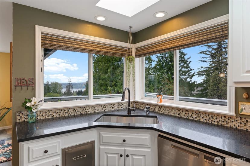 Property photo for 4611 76th Street Sw, Mukilteo photo 11