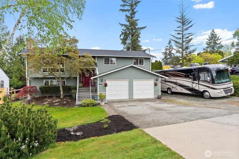 Property photo for 4611 76th Street Sw, Mukilteo photo 2