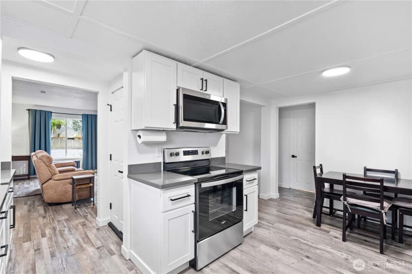 Property photo for 507 Violet Meadow Street S, Tacoma photo 10