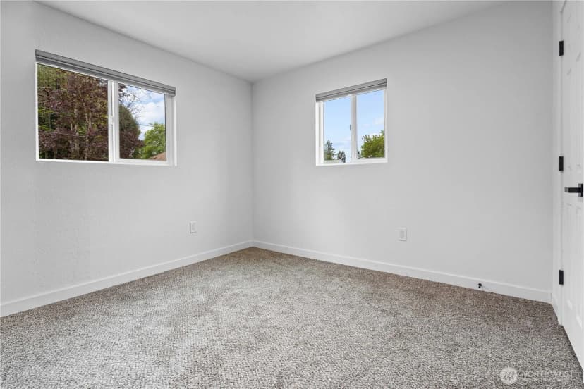 Property photo for 507 Violet Meadow Street S, Tacoma photo 14