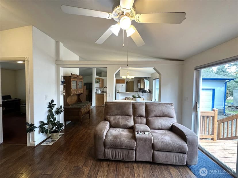 Property photo for 1405 324th Place, Ocean Park photo 7
