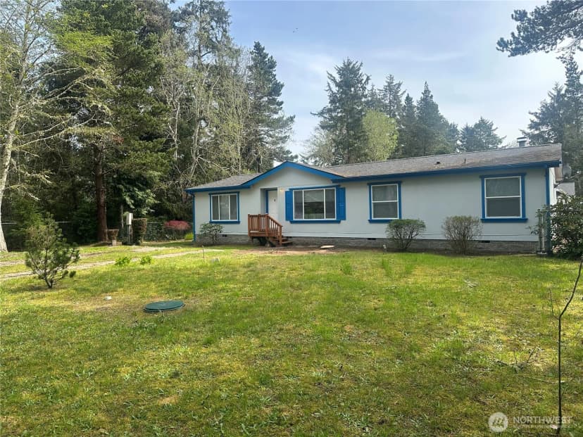 Property photo for 1405 324th Place, Ocean Park photo 2