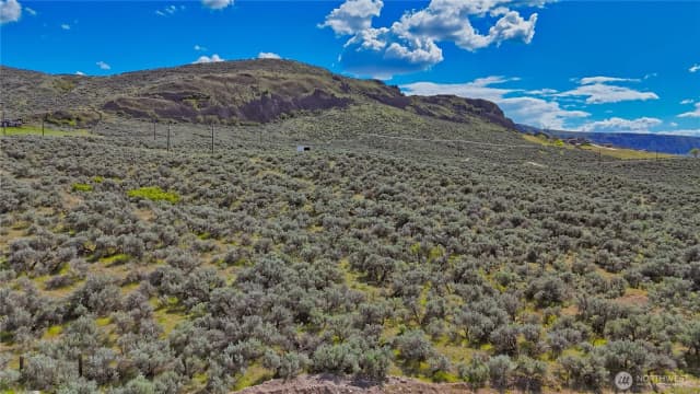 Property photo for 46230 Arrowleaf Canyon Drive N, Grand Coulee photo 5