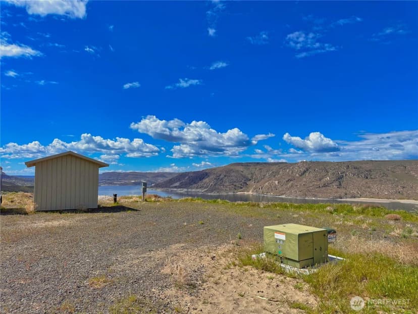 Property photo for 46020 Arrowleaf Canyon Drive N, Grand Coulee photo 8