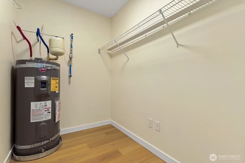 Property photo for 12345 Roosevelt Way Ne #209, Seattle photo 10