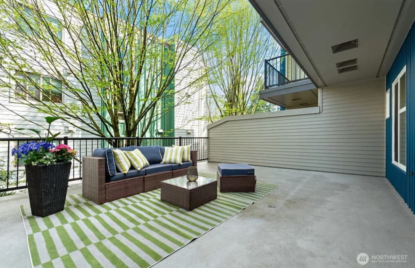 Property photo for 12345 Roosevelt Way Ne #209, Seattle photo 11