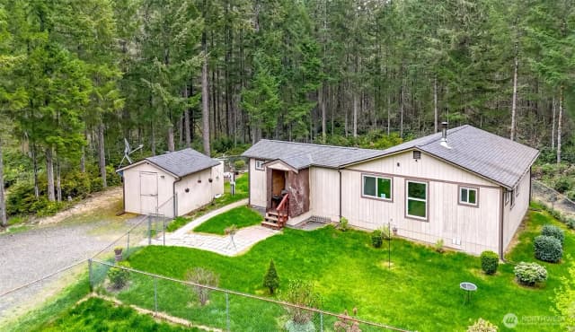 Property photo for 17103 Nw Sunset Ridge Way Nw, Seabeck photo 2