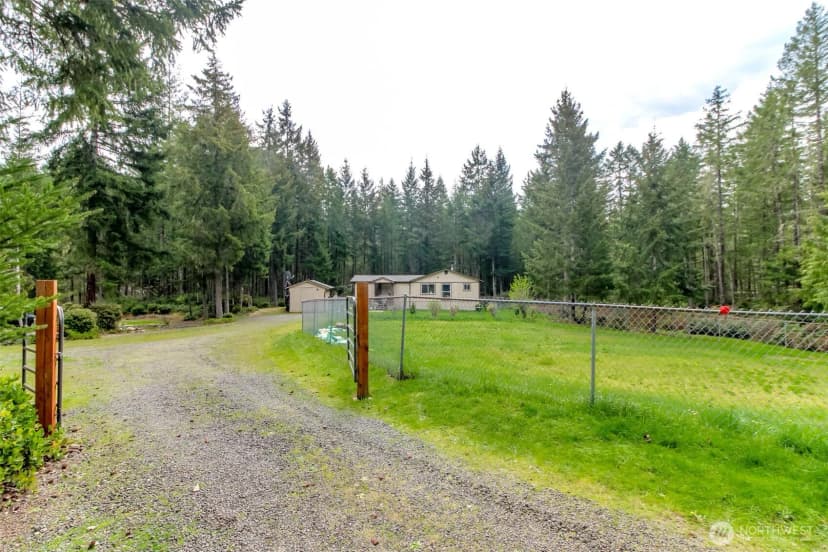 Property photo for 17103 Nw Sunset Ridge Way Nw, Seabeck photo 6