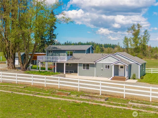 Property photo for 39805 212th Avenue Se, Enumclaw photo 2