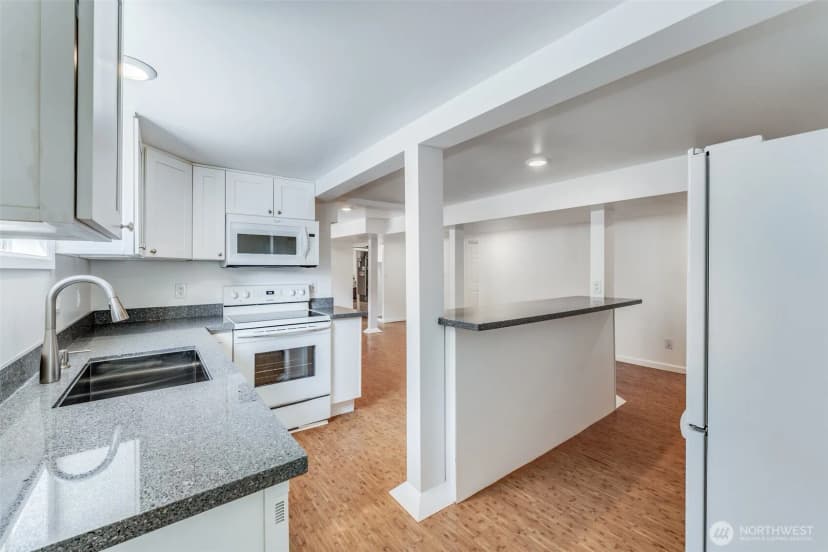 Property photo for 6753 14th Avenue Nw, Seattle photo 22