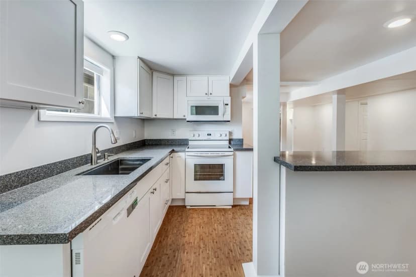 Property photo for 6753 14th Avenue Nw, Seattle photo 21
