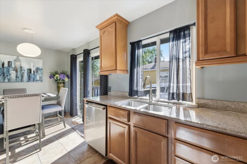 Property photo for 4041 S 150th Street, Tukwila photo 8