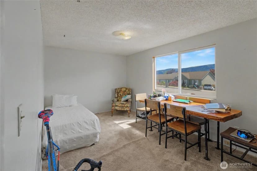 Property photo for 1121 Jean St Se, East Wenatchee photo 14