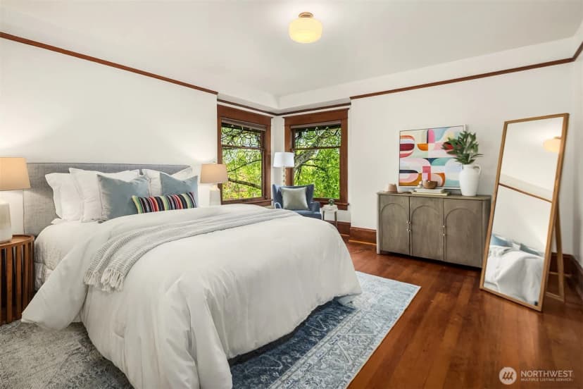 Property photo for 2519 31st Avenue S, Seattle photo 14