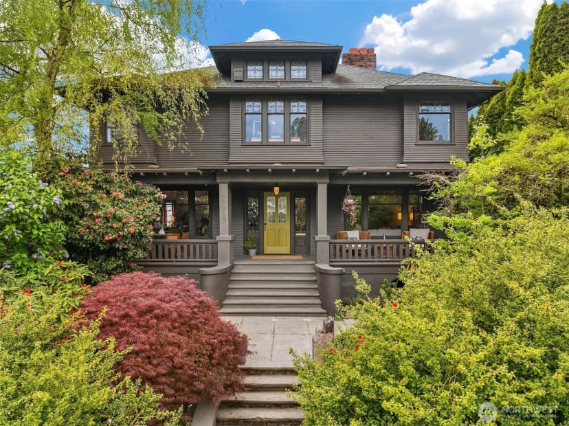 Property photo for 2519 31st Avenue S, Seattle