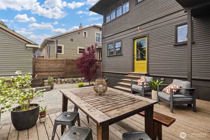 Property photo for 2519 31st Avenue S, Seattle photo 22