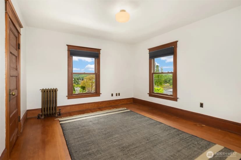 Property photo for 2519 31st Avenue S, Seattle photo 18