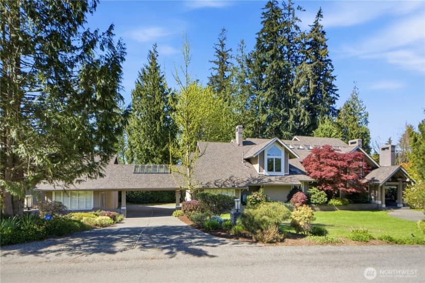 Property photo for 6265 160th Avenue Se, Bellevue photo 2