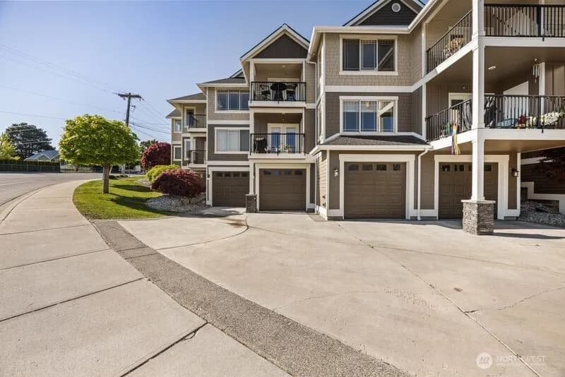 Property photo for 230 E Furnham Ave #c3, Chelan photo 25