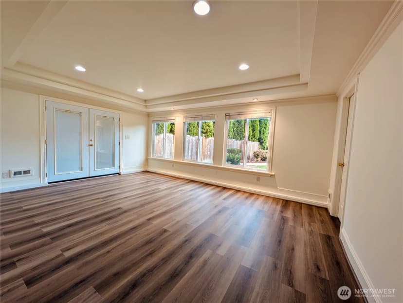 Property photo for 1135 147th Pl Ne, Bellevue photo 21