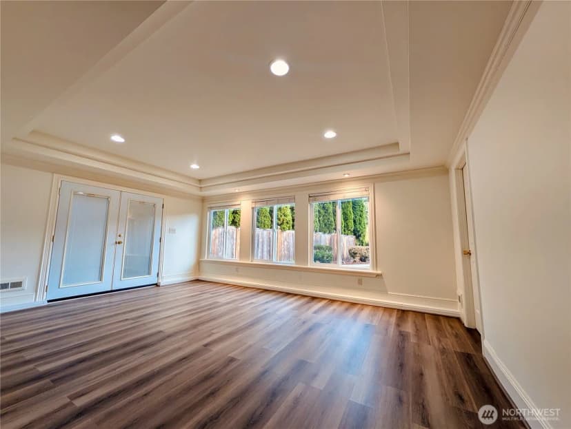 Property photo for 1135 147th Pl Ne, Bellevue photo 24