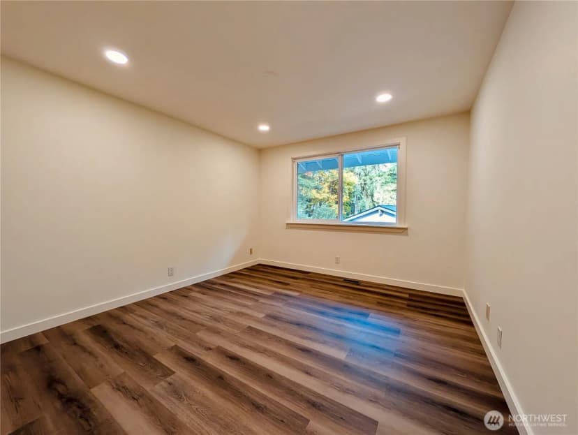 Property photo for 1135 147th Pl Ne, Bellevue photo 15