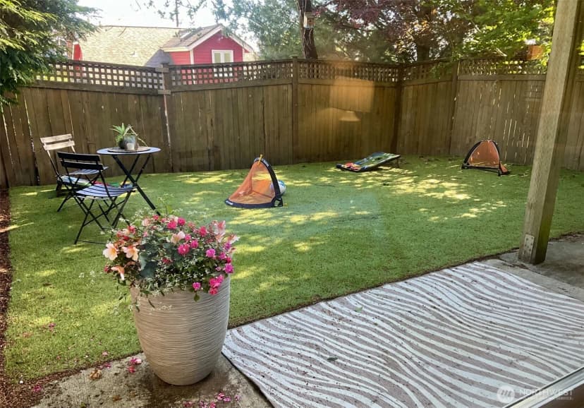 Property photo for 621 Ne 77th Street, Seattle photo 30