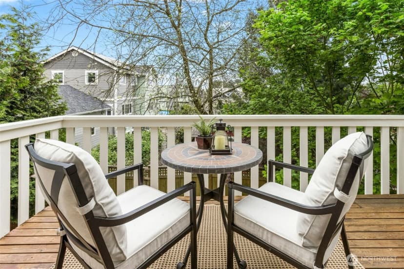Property photo for 621 Ne 77th Street, Seattle photo 16