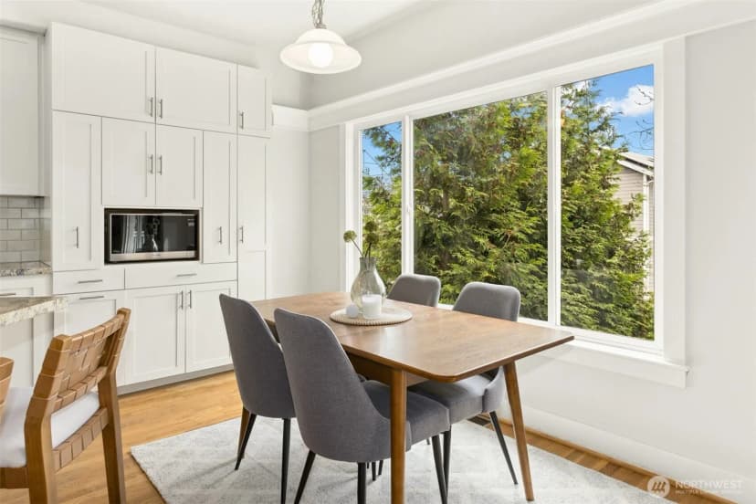Property photo for 621 Ne 77th Street, Seattle photo 11