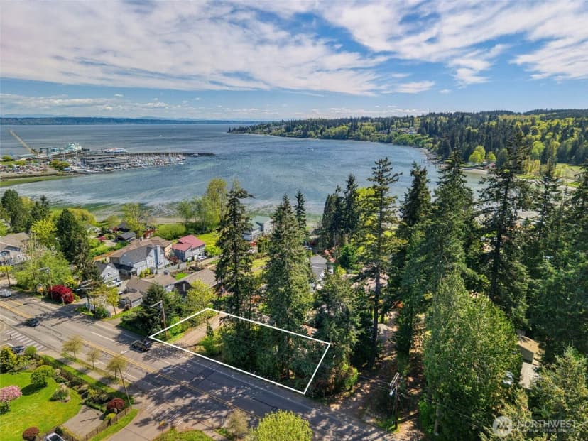 Property photo for 25933 Coveview Lane Ne, Kingston