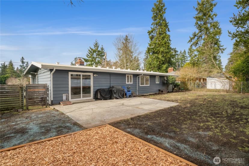 Property photo for 21615 82nd Avenue W, Edmonds photo 23